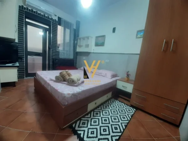 Tirane, jepet me qera apartament 1+1+Ballkon Kati 1, 55 m² 450 € (SIRI KODRA)