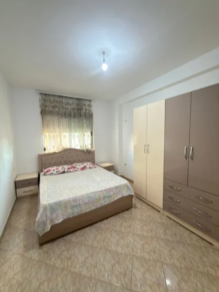 Tirane, jepet me qera apartament 2+1 Kati 4, 93 m² 600 € (ASTIR)