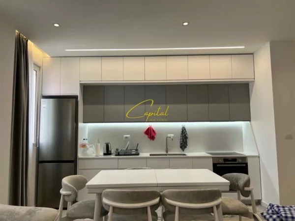 Tirane, shitet apartament 2+1 Kati 0, 103 m² 175.000 € (YZBERISHT)