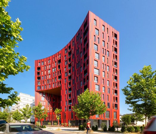 Tirane, jepet me qera ambjent biznesi Kati 1, 160 m² 3.000 € (Rr. Elbasanit, Park Gate)