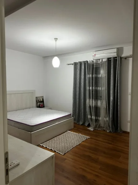 Tirane, jepet me qera apartament 2+1+Ballkon , 110 m² 620 € (Astir)