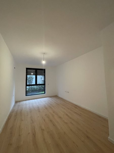 Tirane, shitet apartament 2+1+Ballkon Kati 1, 130 m² 250.000 € (Kopshti Zoologjik)