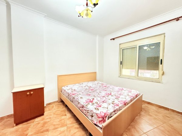 Tirane, shitet apartament 1+1 Kati 3, 53 m² 75.000 € (Fresku)