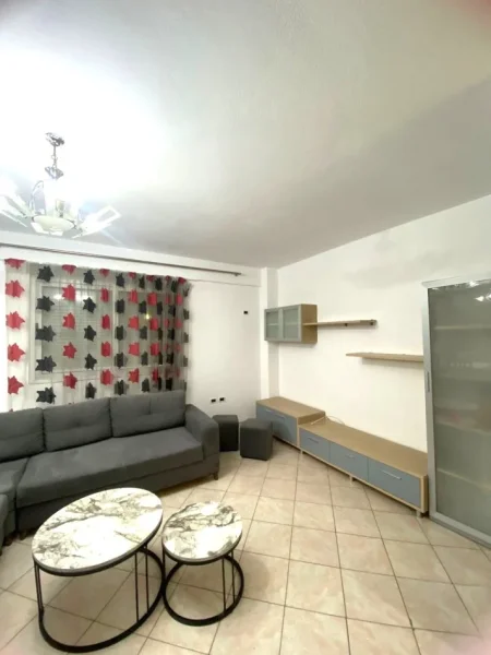 JEPET ME QERA SUPER APARTAMENT 2+1+2 BALLKONE NE BLLOK NE ZEMER TE TIRANES,  1.300 €uro