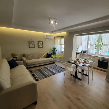 Tirane, jepet me qera apartament 1+1 Kati 2, 60 m² 750 € (TREGU ÇAM)