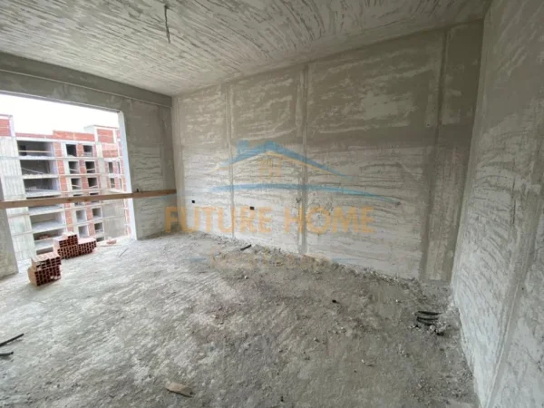 Tirane, shitet apartament 2+1 Kati 7, 107 m² 160.000 € (PORCELAN)