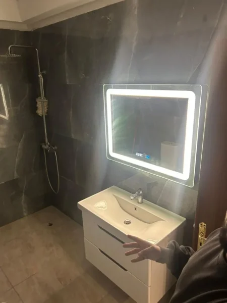 Jepet me Qira Apartament 2+1 në Astir,  500 €uro