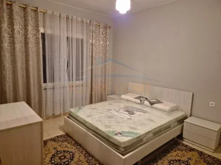 Tirane, jepet me qera apartament 2+1 Kati 2, 73 m² 600 € 