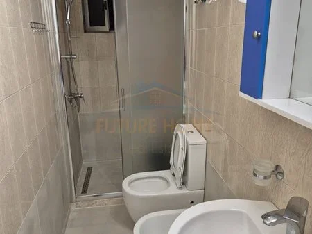 Tirane, jepet me qera apartament 2+1 Kati 2, 73 m² 600 € 