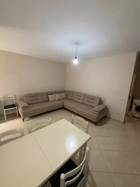 Durres, shes apartament Kati 2, ( SHITET 1+1 + 2 ballkone Shkembi Kavajes +355 069 20 39 456)