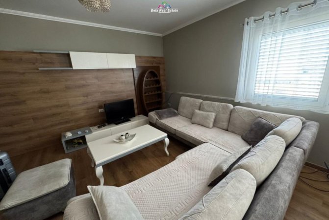 Tirane, jepet me qera apartament 2+1 Kati 8, 105 m² 650 € (don bosko)