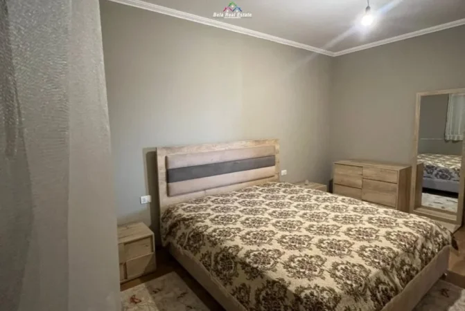 Tirane, jepet me qera apartament 2+1 Kati 8, 105 m² 650 € (don bosko)