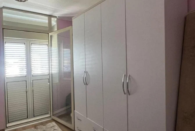 Tirane, jepet me qera apartament 2+1 Kati 8, 105 m² 650 € (don bosko)