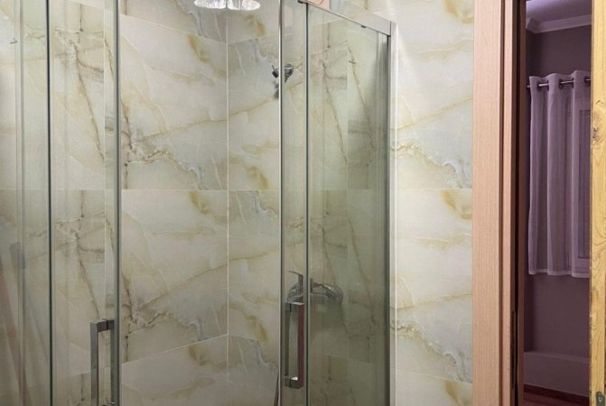 Tirane, jepet me qera apartament 2+1 Kati 8, 105 m² 650 € (don bosko)