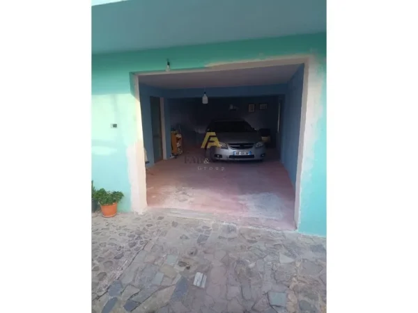 Tirane, shitet shtepi 2 Katshe , 77 m² 370.000 € (Shkoze)