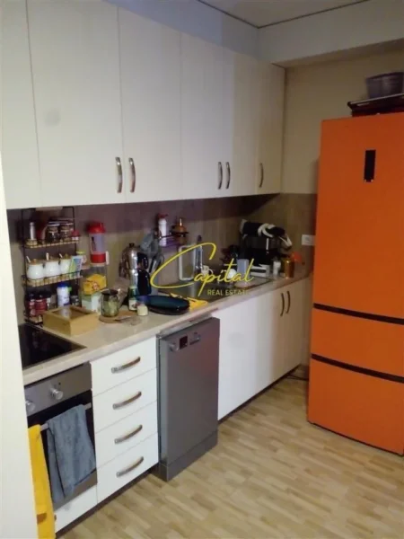 Tirane, jepet me qera apartament 2+1 Kati 9, 90 m² 750 € (DON BOSKO)