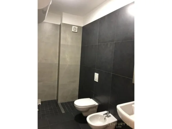 Tirane, shitet apartament duplex 2+1+Aneks+Ballkon Kati 1, 113 m² 230.000 € (Kodra e Diellit)