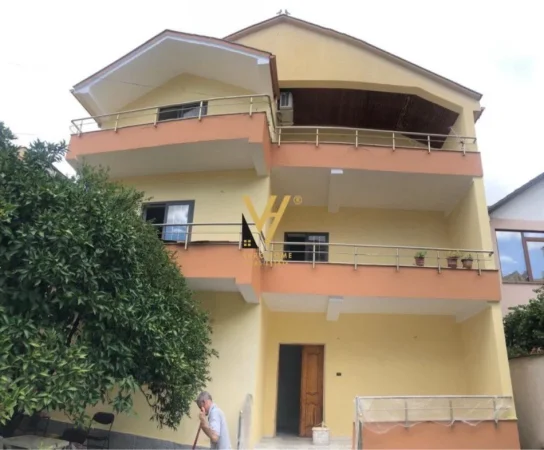 Tirane, jepet me qera Vile 3 Katshe Kati 0, 480 m² 2.000 € (DON BOSKO)