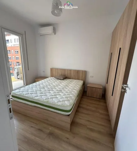 Tirane, jepet me qera apartament 1+1 Kati 3, 65 m² 600 € (Rruga Qemal stafa)