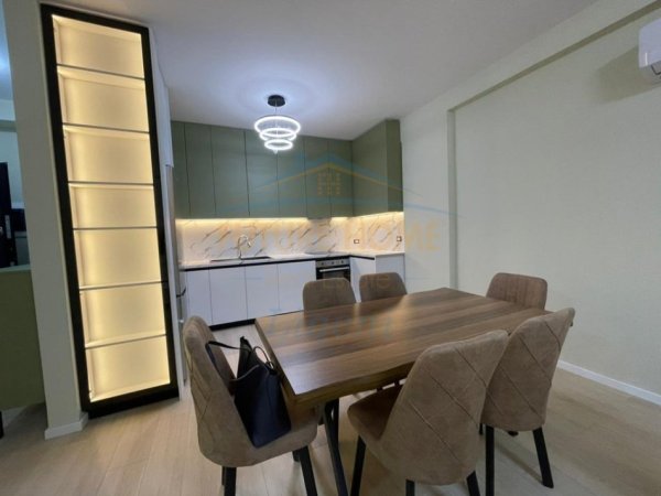 Tirane, jap me qera apartament 2+1+Ballkon Kati 1, 112 m² 1.200 € (LIQENI I THATE)