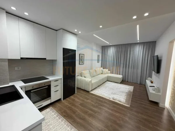 Tirane, shitet apartament 1+1+Ballkon Kati 6, 62 m² 118.000 € (Yzberisht)