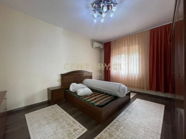 Tirane, jepet me qera apartament 2+1+Ballkon Kati 2, 75 m² 500 € (seliva rruga e dibres)