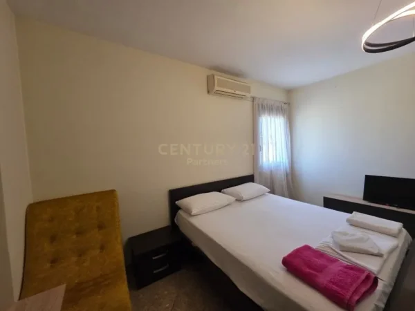 Tirane, jepet me qera apartament 2+1 Kati 4, 81 m² 700 € (rruga e kavajes)