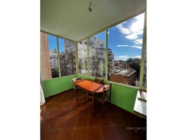 Tirane, jap me qera apartament 2+1 Kati 4, 110 m² 800 € (myslym shyri)