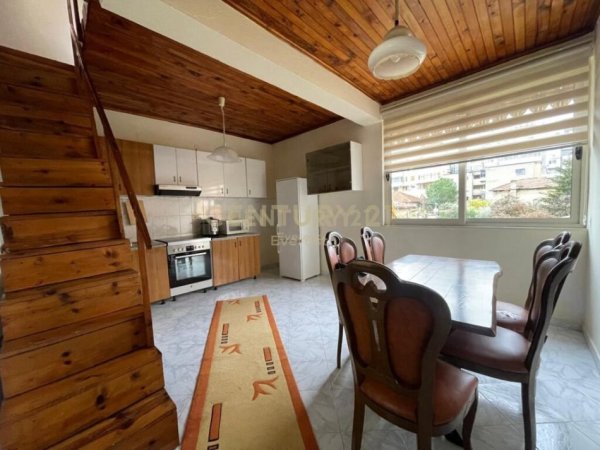 Tirane, jepet me qera apartament 1+1+Ballkon Kati 2, 75 m² 500 € (Rruga e Dibres)