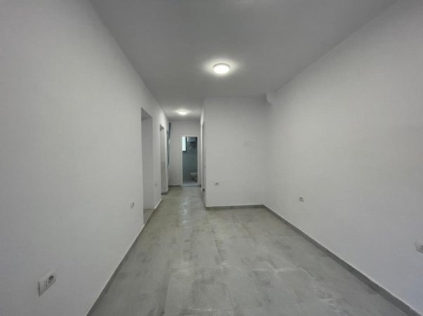 Tirane, jepet me qera ambjent biznesi Kati 0, 70 m² 800 € (Stadiumi Dinamo)