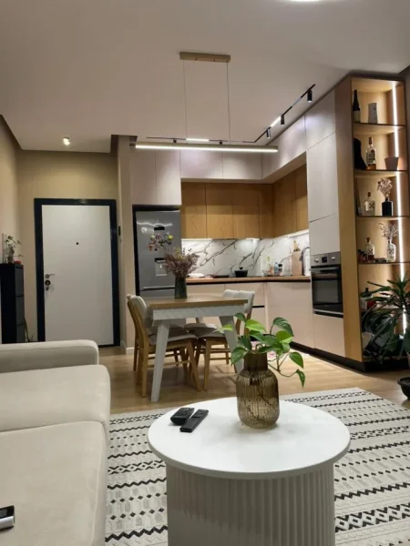Tirane, jepet me qera apartament , 66 m² 600 € (Bedri Karapici)