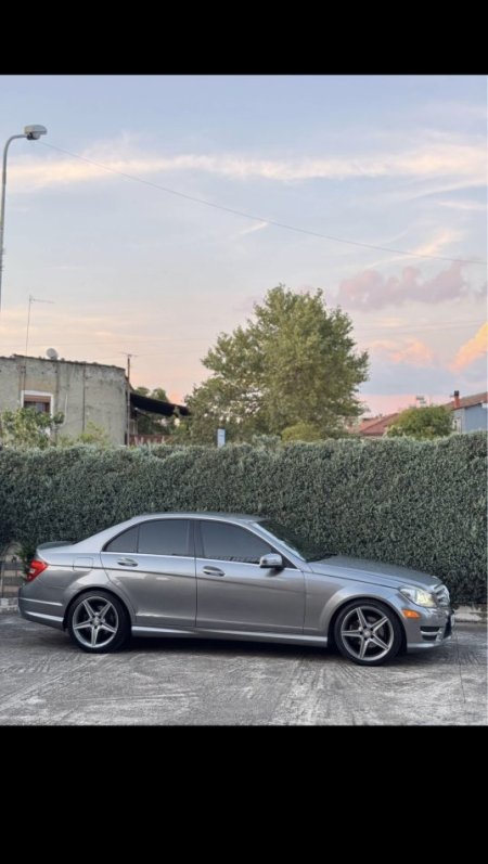Elbasan, shitet makine MERCEDEZ BENZ C CLASSE 25000 Benzin+Gaz, gri metalizato automatik Kondicioner 250.000 km 8.000 €