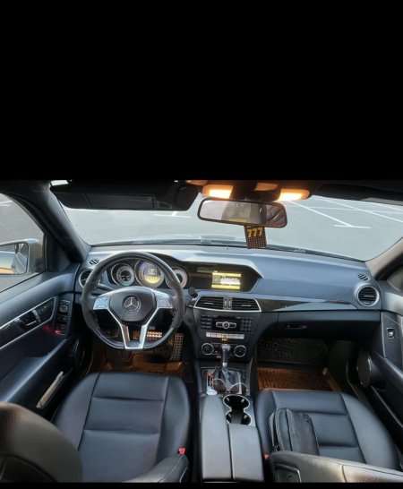 Elbasan, shitet makine MERCEDEZ BENZ C CLASSE 25000 Benzin+Gaz, gri metalizato automatik Kondicioner 250.000 km 8.000 €