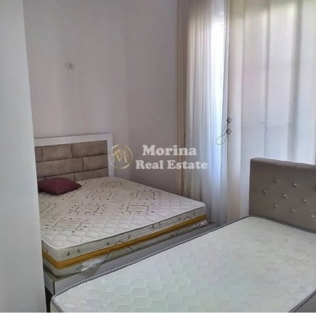 Tirane, jepet me qera shtepi 1+1 Kati 1, 60 m² 400 € (Rruga Njazi Meka)