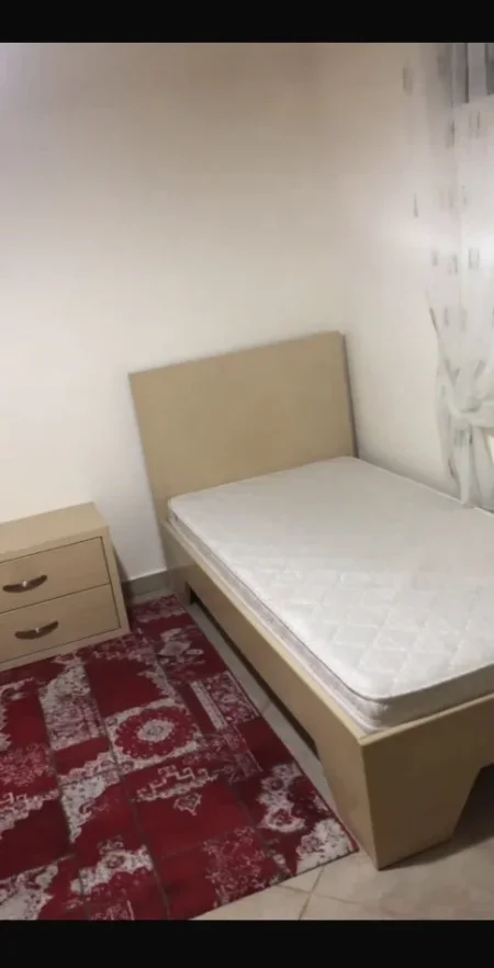 Tirane, jepet me qera apartament 2+1+Ballkon Kati 3, 100 m² 450 € (Astir Bulevardi Migjeni I Mobiluar 450€/muaji)