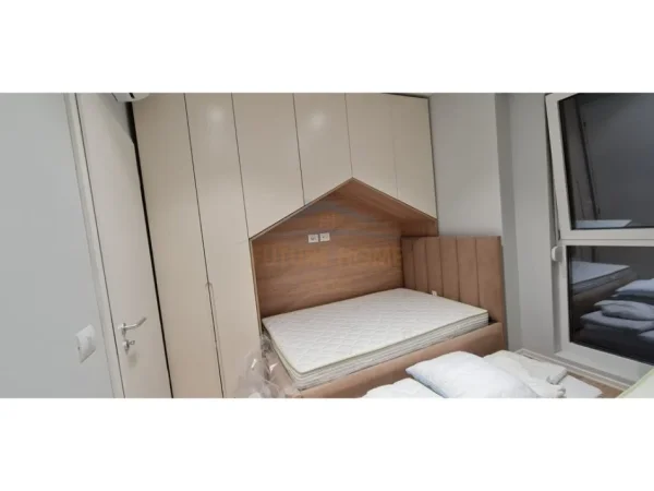 Tirane, jepet me qera apartament 2+1 Kati 2, 105 m² 800 € (Jordan Misja)
