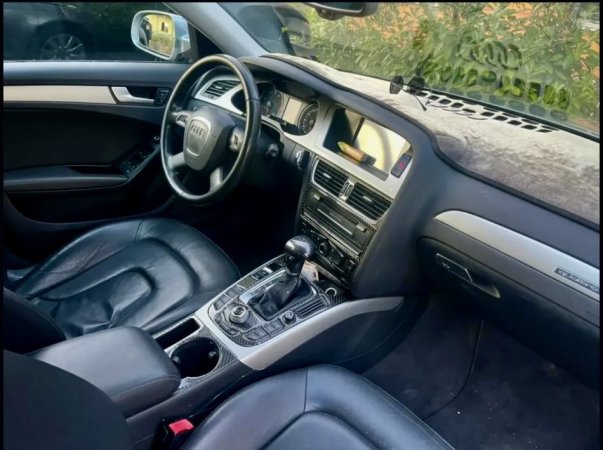 Kavaje, shes makine Audi Benzin, gri e erret automatik Klima 192.000 km 6.200 €