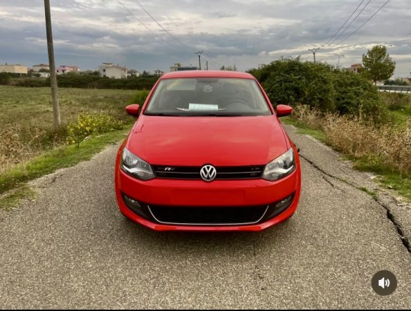 Kavaje, shes makine Vw polo Nafte, e kuqe automatik Kondicioner 175.000 km 6.500 €