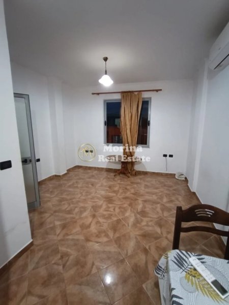 Tirane, jepet me qera Vile 1+1 Kati 2, 60 m² 350 € (Rruga Todi Shkurti)