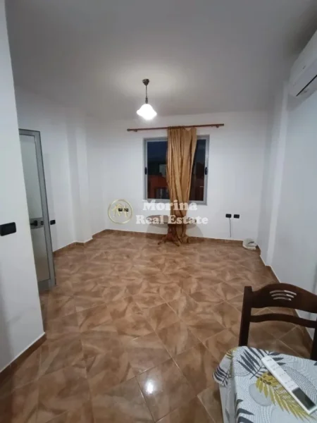 Tirane, jepet me qera Vile 1+1 Kati 2, 60 m² 350 € (Rruga Todi Shkurti)