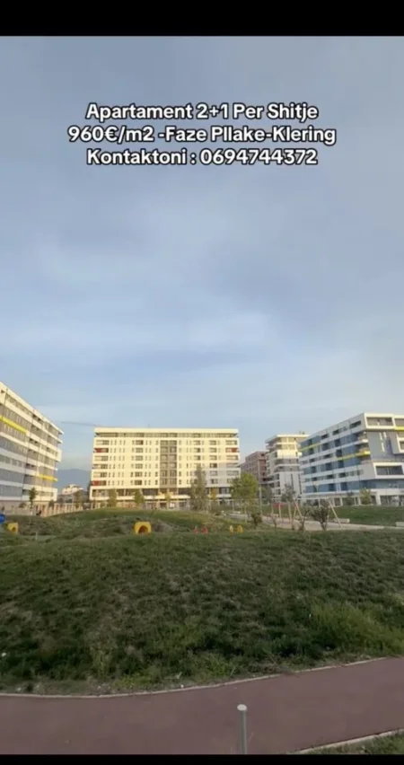 Tirane, shitet apartament 2+1+Ballkon Kati 8, 100 m² 95.700 € (Univers City Okazion 960€/m2 Faze Shtrimesh Pllake-Parket)