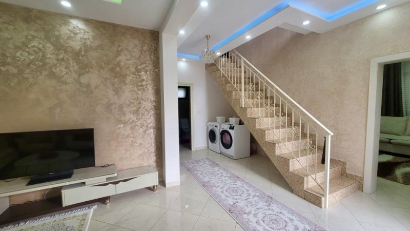 Tirane, shitet Vile 3 Katshe , 550.000 € 