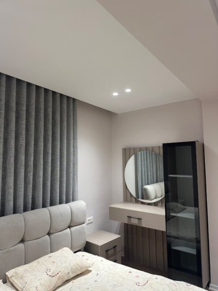 Tirane, jepet me qera apartament 2+1+Ballkon Kati 4, 85 m² 800 € (Bulevardi Zogu I)