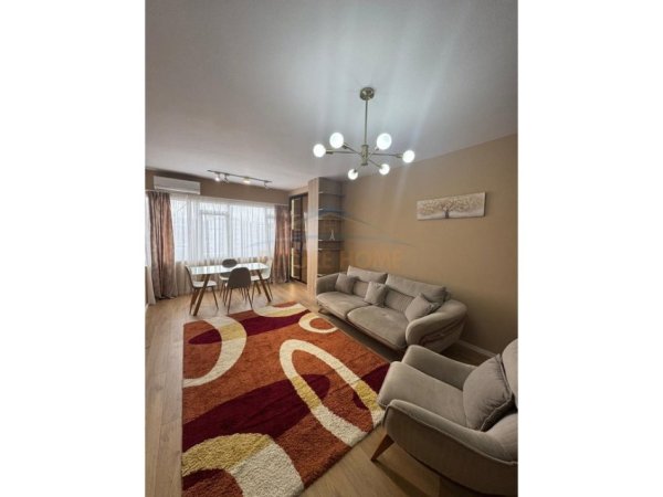 Tirane, jepet me qera apartament 1+1 Kati 8, 75 m² 450 € (ASTIR)