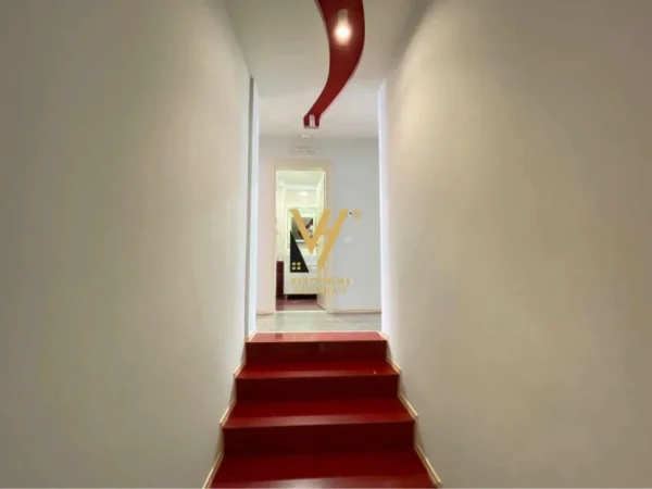 Tirane, shitet apartament+verande | Penthouse 4+1+Ballkon Kati 4, 227 m² 432.600 € (LIQENI I THATE)