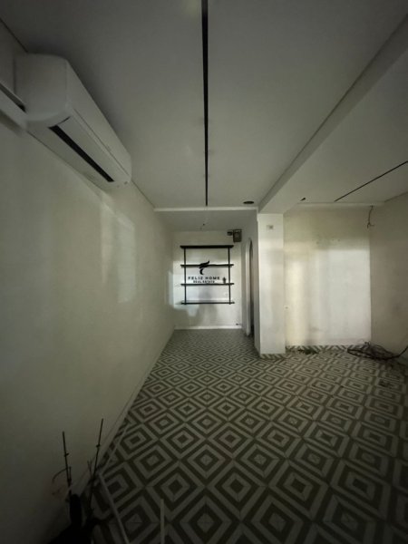 Tirane, jepet me qera dyqan Kati -1, 20 m² 600 € (BLLOK)