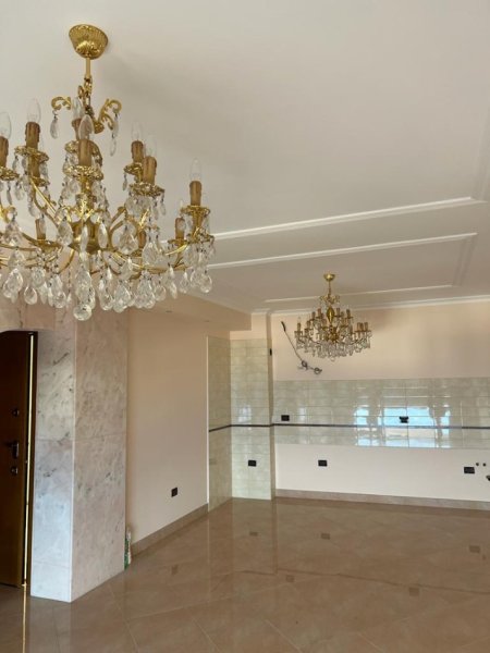 Sarande, shitet apartament+verande | Penthouse 1+1+Aneks+Ballkon Kati 1, 105 m² (Rruga Bilal Golemi)