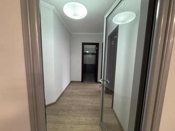 Tirane, shitet apartament 2+1+Ballkon Kati 3, 103 m² 258.000 € (21 Dhjetori/Rr.Muhamet Gjollesha)