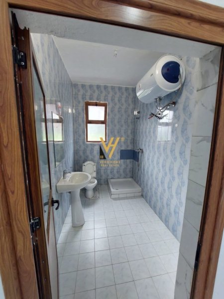 Tirane, shitet shtepi 2+1+Ballkon Kati 0, 160 m² (ASTIR)