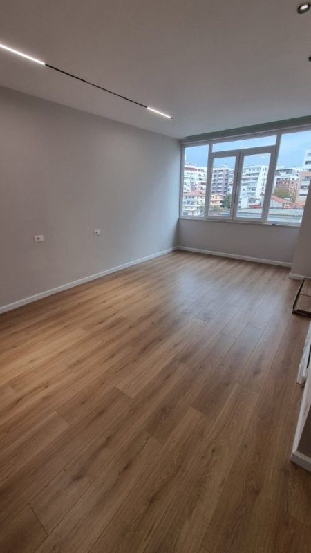 Shitet Apartamenti 1+1 ne Astir pranë Vila L!,  108.000 €URO